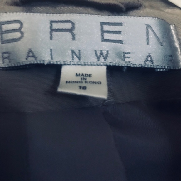 Raincoat - Picture 5 of 5